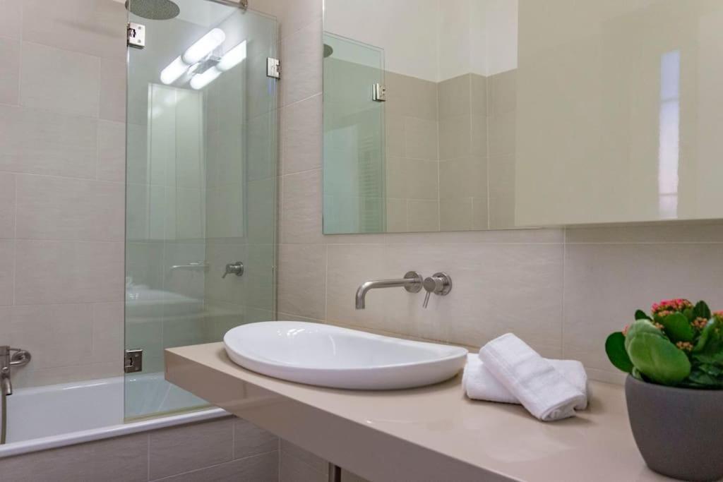 Borgo Charme Elegante E Unico. Dimora Da Sogno Apartman Róma Kültér fotó